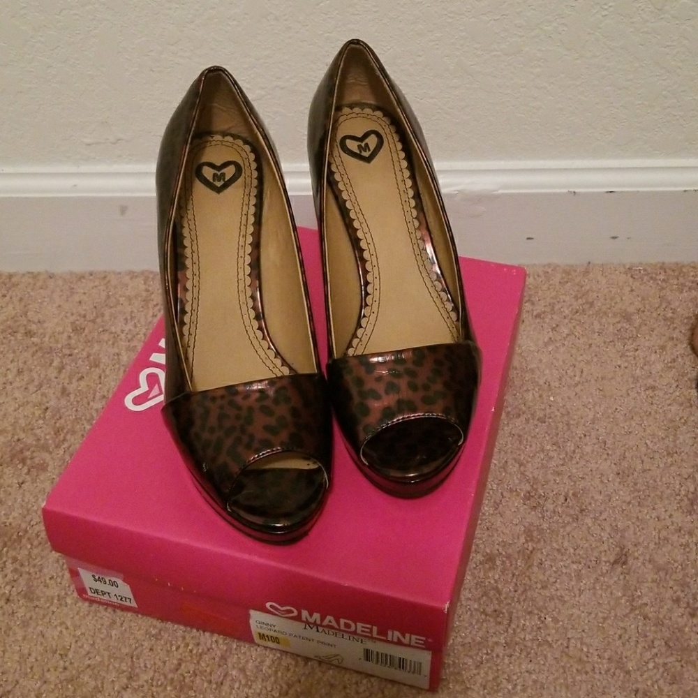 Leopard print  peep toe heels